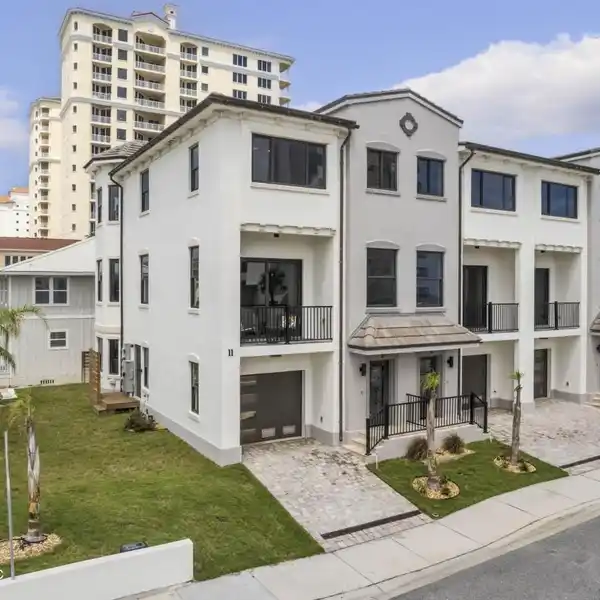 PERFECT OCEANFRONT HAVEN