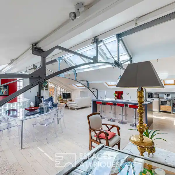 LOFT IN A FORMER BLACKSMITH'S SHOP