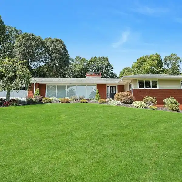 STATELY BRICK EXECUTIVE HOME