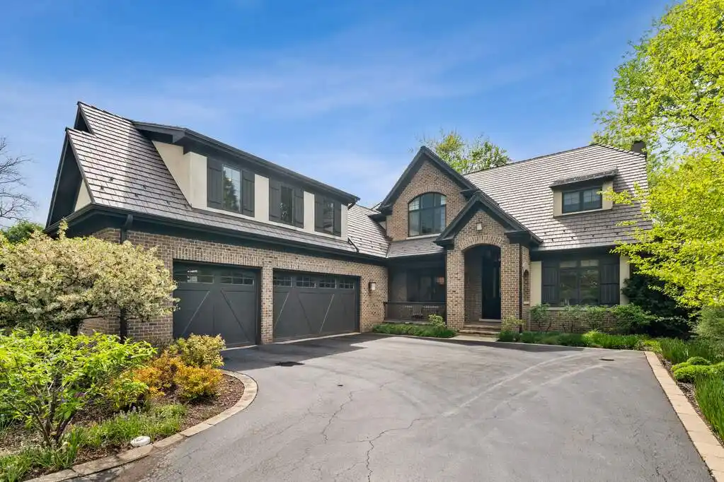 Immaculate Custom Home in the Heart of Woodland Park
