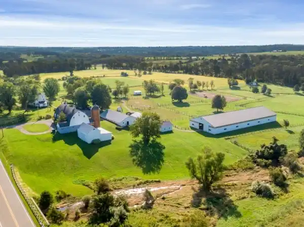 EQUESTRIAN IDYLLIC RETREAT IN BEAUTIFUL HUNTERDON COUNTY