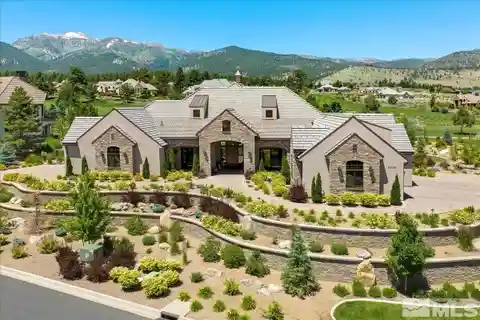 Single-level Home with Golf and Mountain Views