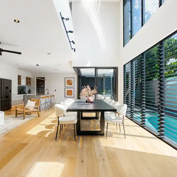 CONTEMPORARY COASTAL LIFESTYLE IN A SOUGHT-AFTER ENCLAVE