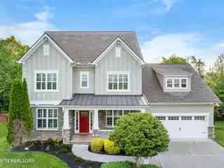 Luxurious Sanctuary in Farragut