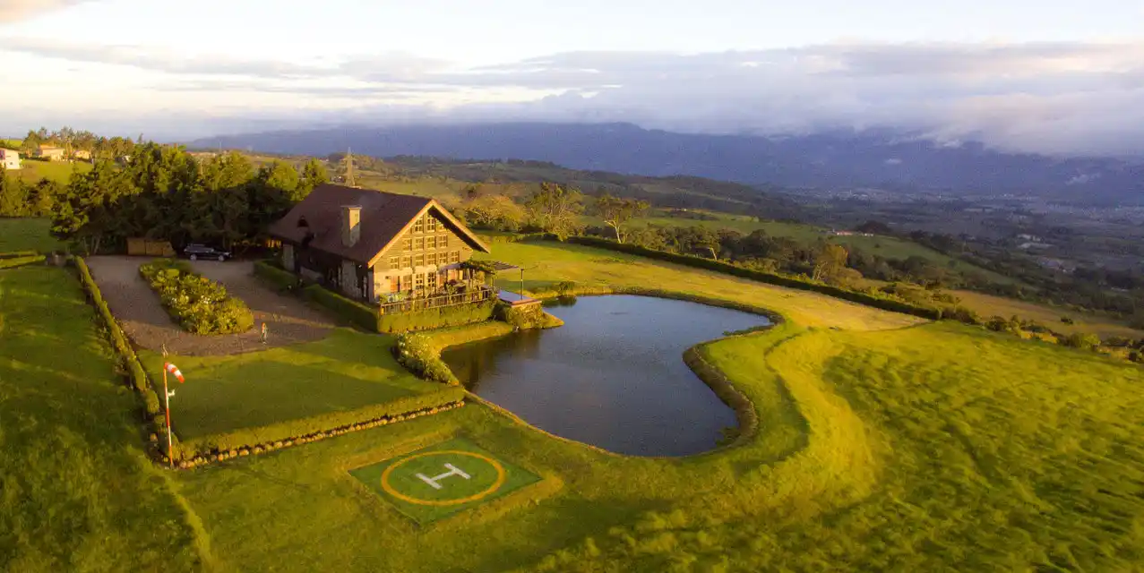 Discover the Mountain Elegance of This Peaceful Homestead