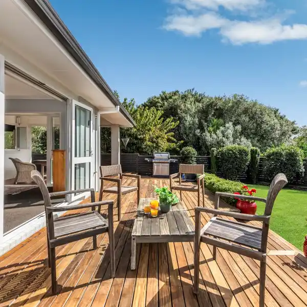 BEAUTIFULLY SECLUDED ONE OWNER PROPERTY
