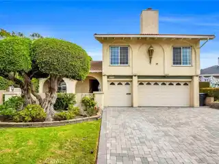 Spacious Torrance Retreat
