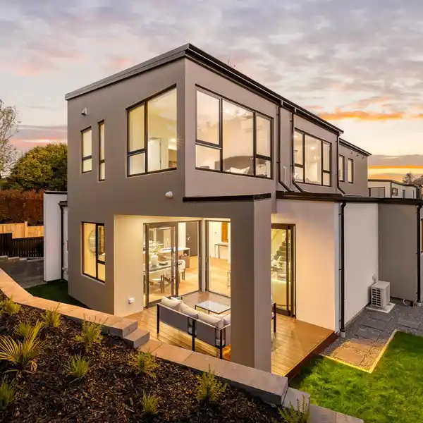 BRAND-NEW PERFECTLY POSITIONED RESIDENCE WITH DESIGNER ELEGANCE