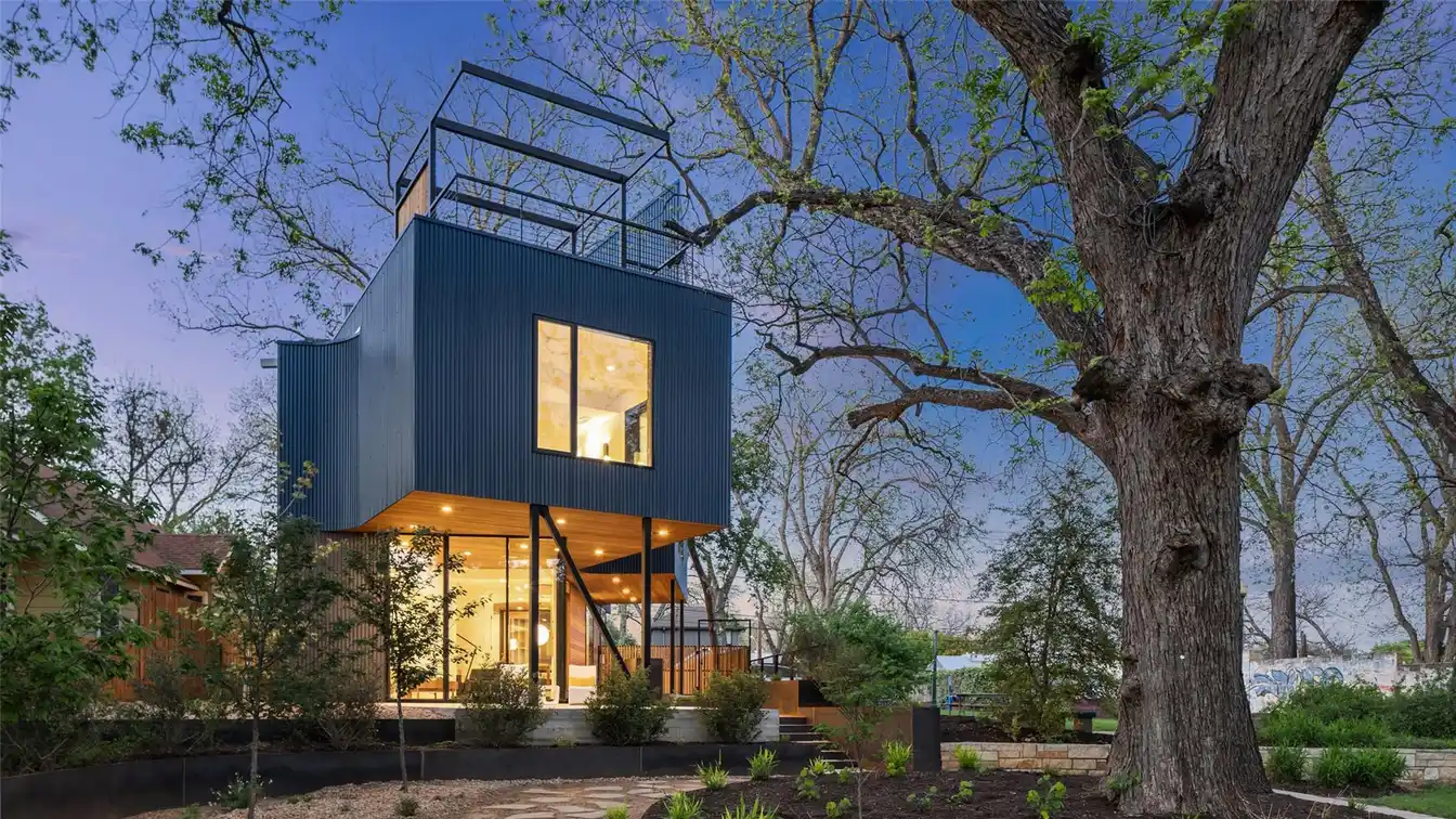 Sophisticated New Construction