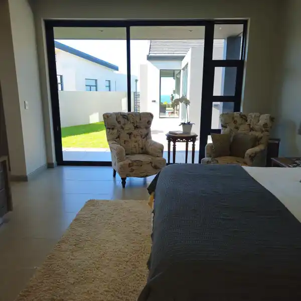 SERENITY WITH SOPHISTICATION