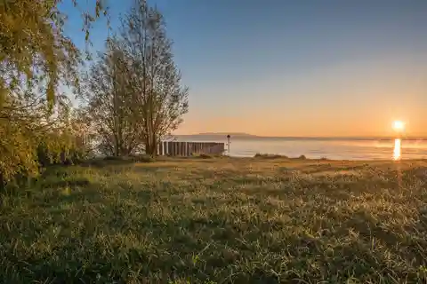 Exclusive Lakefront Residence