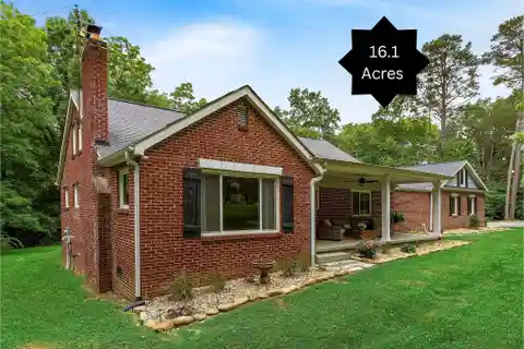 Cozy Renovated Home on 16 Acres