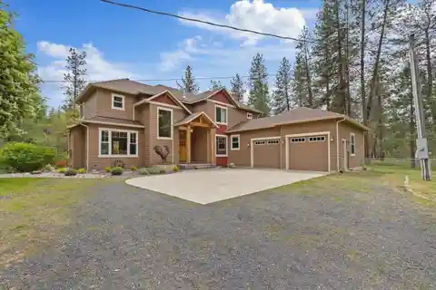 Comfortable Craftsman Style Home