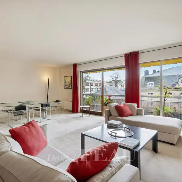 IDEAL FAMILY APARTMENT NEAR CAPITAL