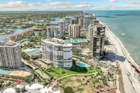 The Ultimate Florida Lifestyle in a Premier High-rise