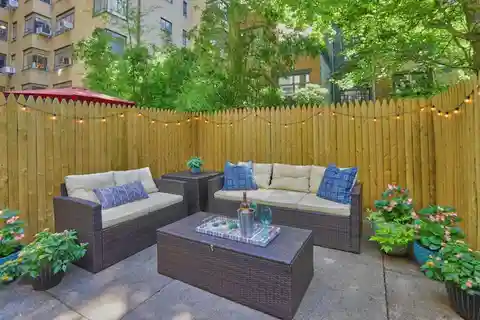 Beautifully Renovated Two Bedroom Duplex