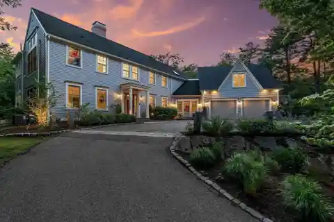 Pristine Fully Renovated Smart Home