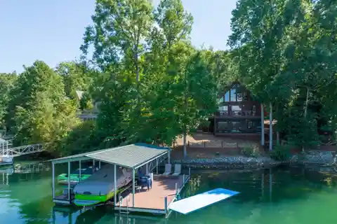 Lake Keowee Waterfront and Mountain View Living