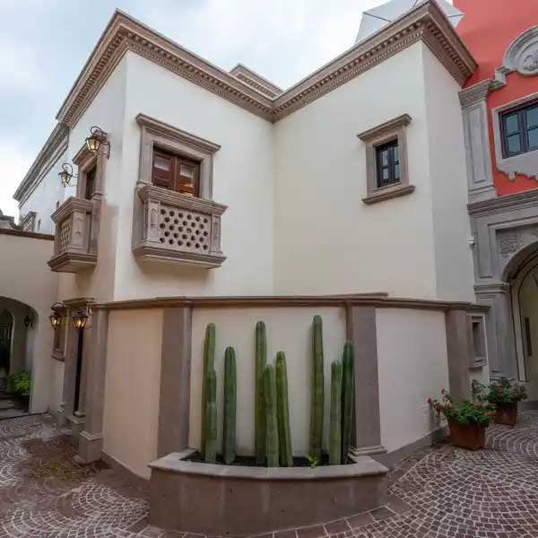ELEGANT COLONIAL-VENETIAN FUSION IN CENTRO HISTóRICO