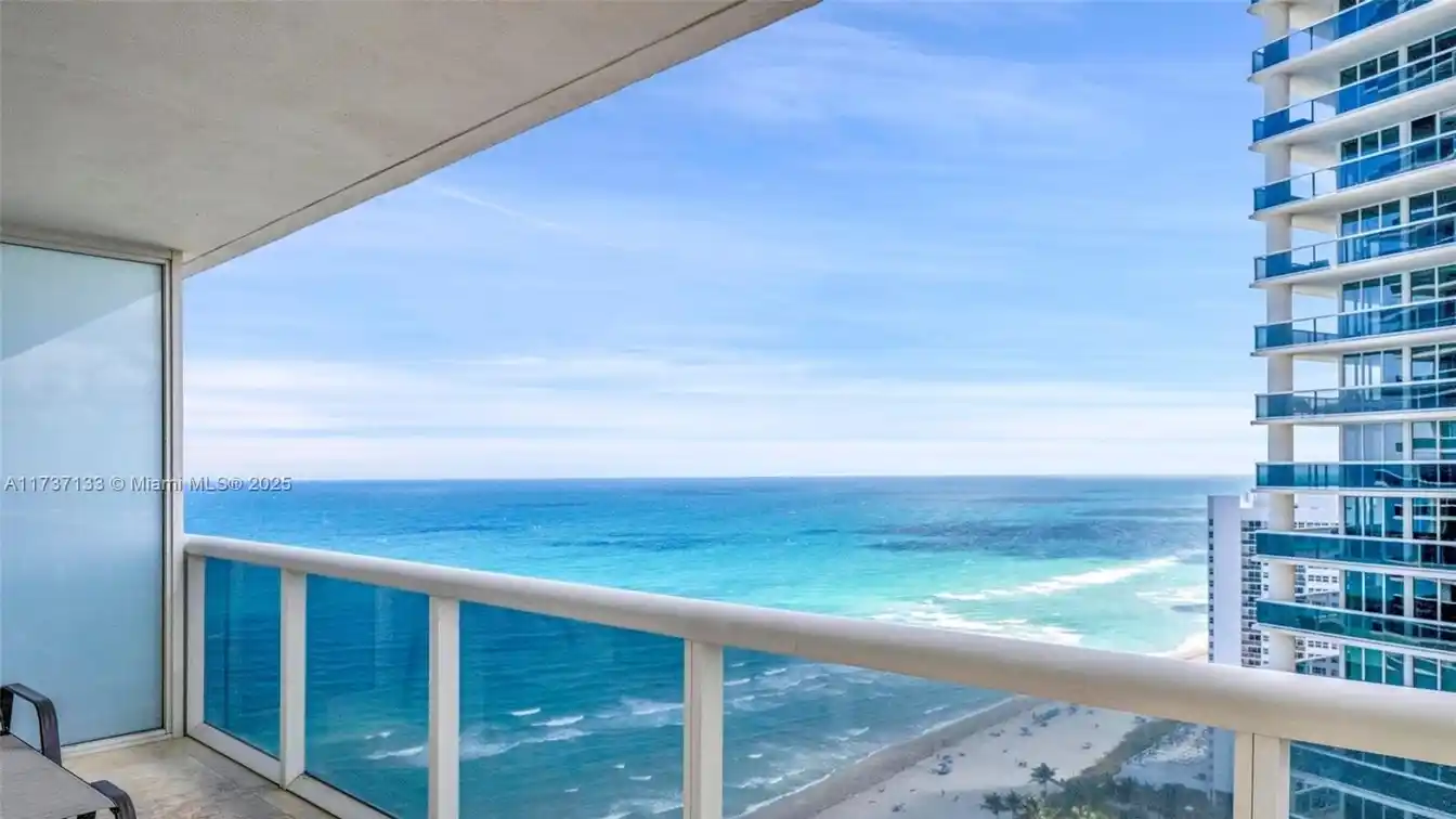 Waterfront Condo with Breathtaking Views