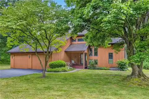 Beautifully Maintained Home on a Quiet Cul-De-Sac