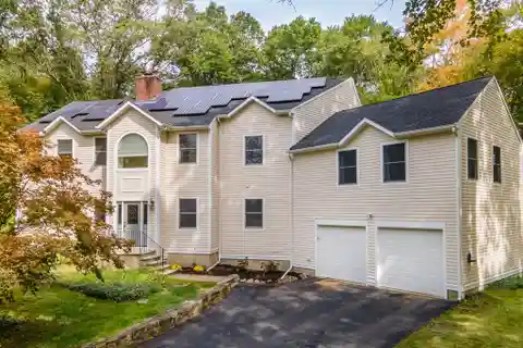 Contemporary Colonial Offering Nature and Convenience