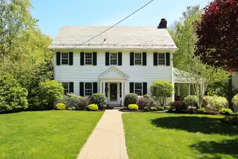 Perfect Blend of Tradition and Modern Comfort
