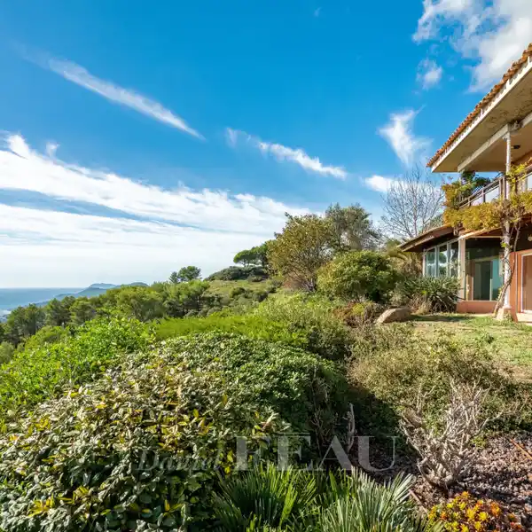 BEAUTIFUL VILLA WITH PANORAMIC MEDITERRANEAN VIEWS