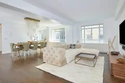 Sprawling open-Concept Residence at the Century