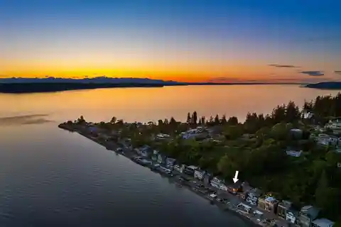 Waterfront Haven