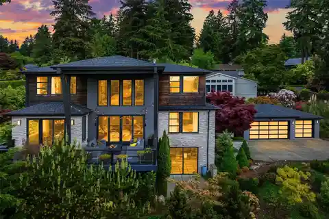 Bespoke Modern Home in Coveted Island Point