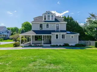Amazing Location in Third Cliff