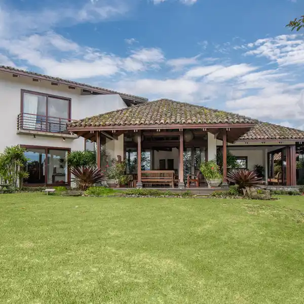 MONTERáN GREENSIDE HOME
