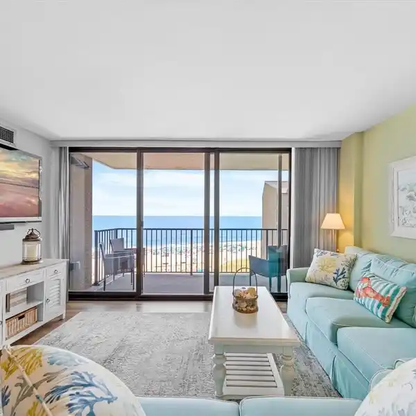 BEACH LIFESTYLE AT ITS BEST