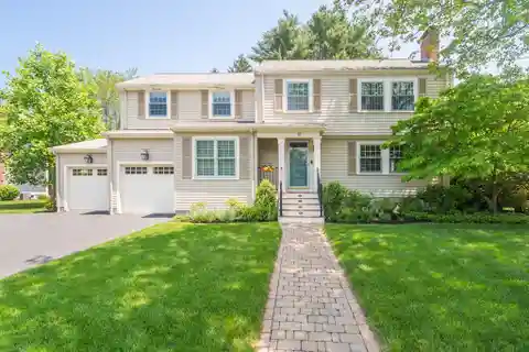 Meticulously Maintained and Tastefully Upgraded Colonial