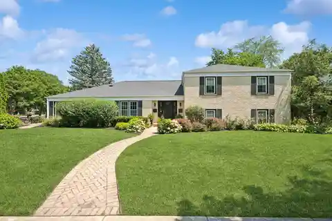 Elegant Home with Spacious Layout