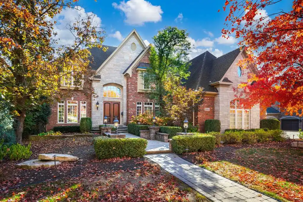 Exceptional Home in the Highly Sought-after Oak Hills Enclave