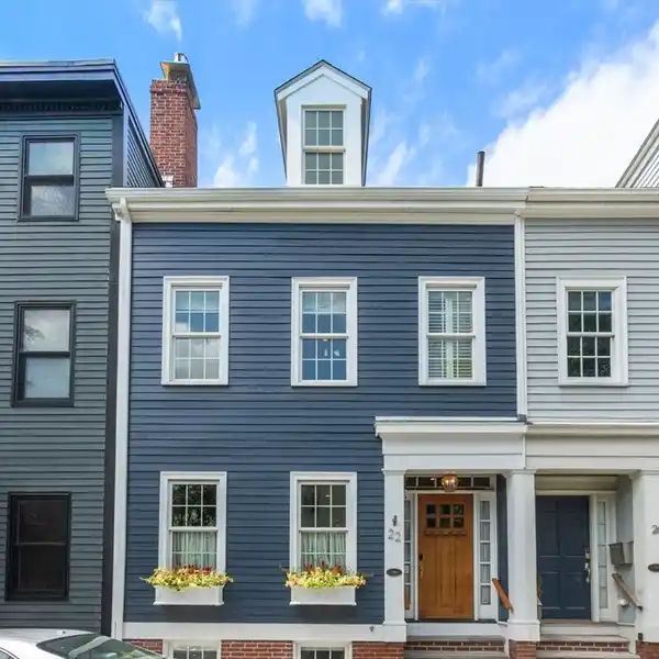 MOVE-IN READY HOME STEPS FROM WATERFRONT