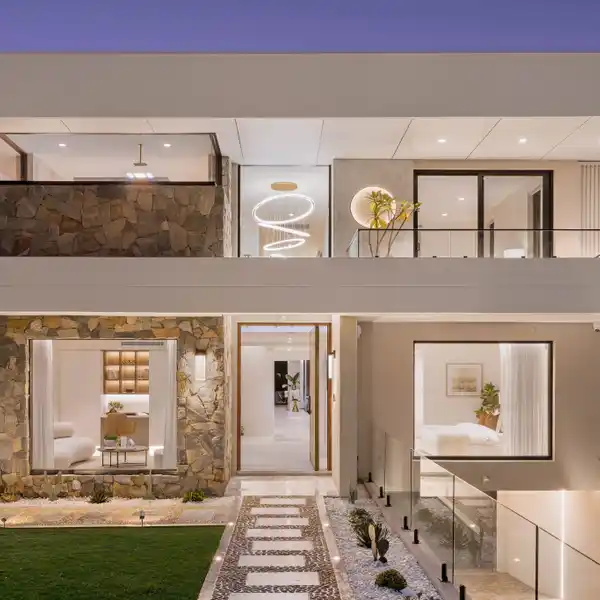 MASTERFULLY-BUILD BRAND NEW HOME