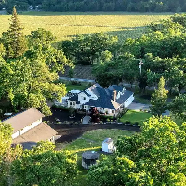 THE BEST OF NAPA VALLEY LIVING