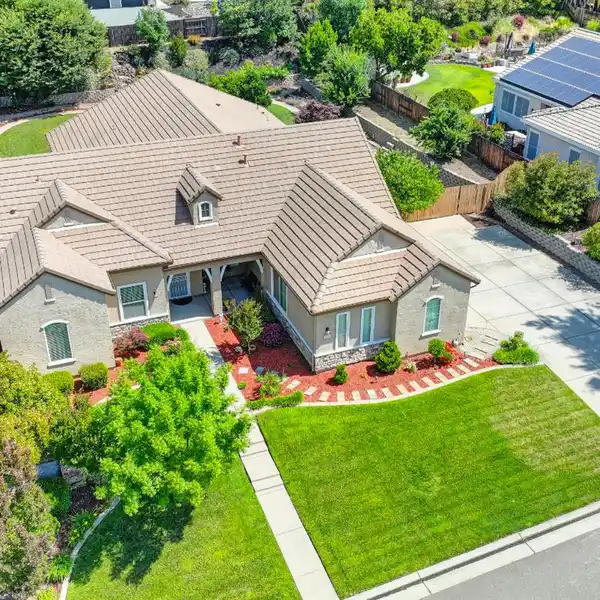 SPACIOUS SINGLE-STORY HOME ON A LARGE LOT