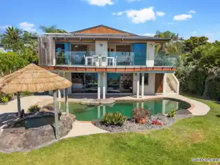 Exceptional Cliff-top Residence