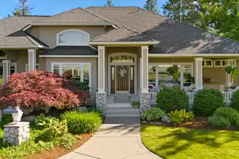 Beautiful Custom Home on 6.5 Acres