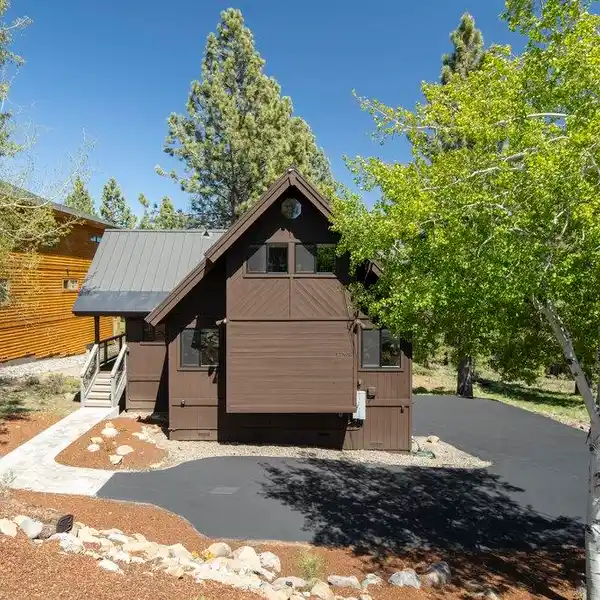 PRIVATE MODERN CABIN IN TRUCKEE