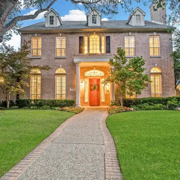 ELEGANT YET INVITING HOME IN WILLOW BEND POLO ESTATES