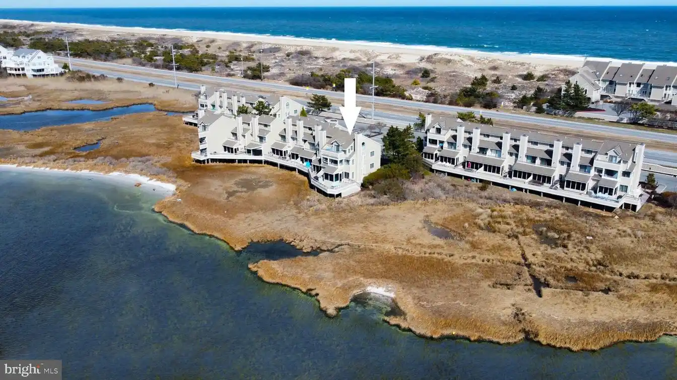 Extraordinary South End Bayfront Townhome