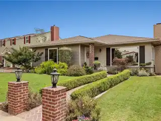 Single-Story Gem in Bixby Knolls