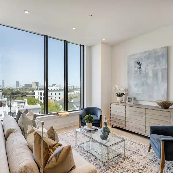 LUXURY CONDO IN THE WESTMORE