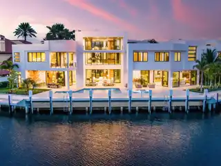 Modern Malibu-Inspired Sanctuary Point Estate