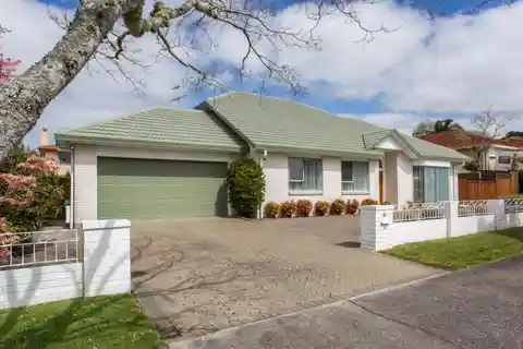 Ultimate Family Home in Prime Pinehill